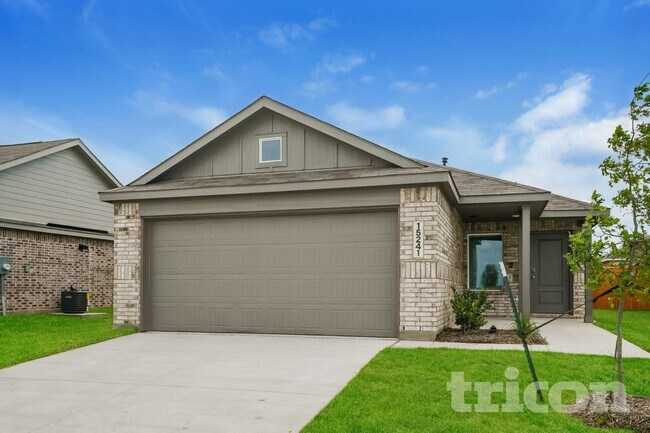 Building Photo - 15241 Rangeland Rd