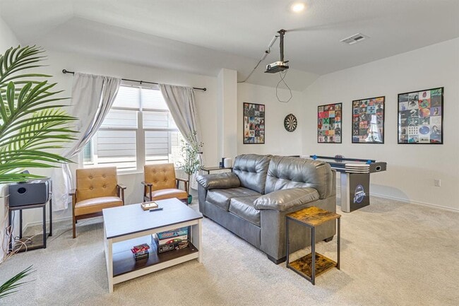 Building Photo - 10701 Steinbeck Dr