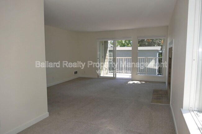 Building Photo - 4317 Dayton Ave N