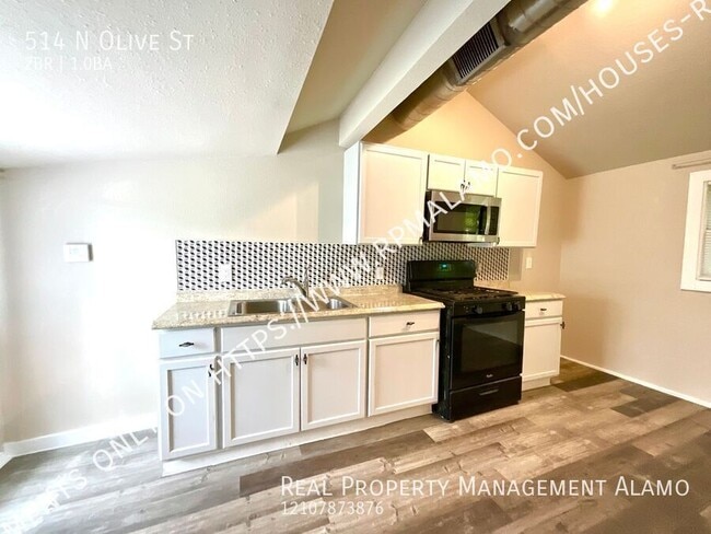 Building Photo - 514 N Olive St