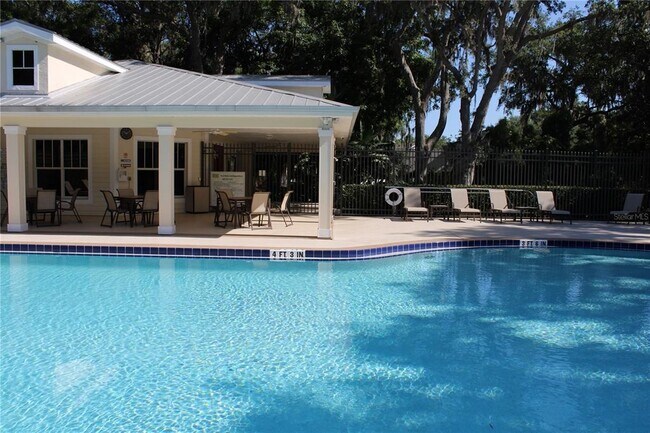 Building Photo - 11257 28th St Cir E