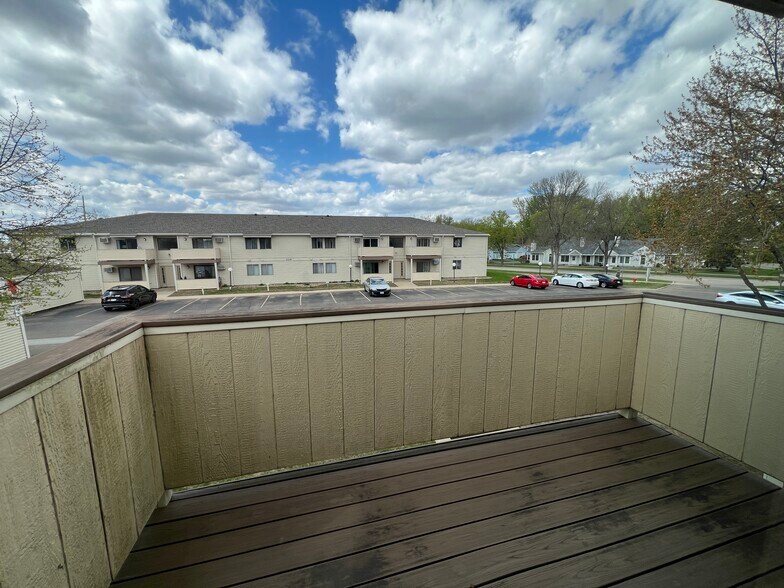 Building Photo - 2106 Valleyhigh Dr NW