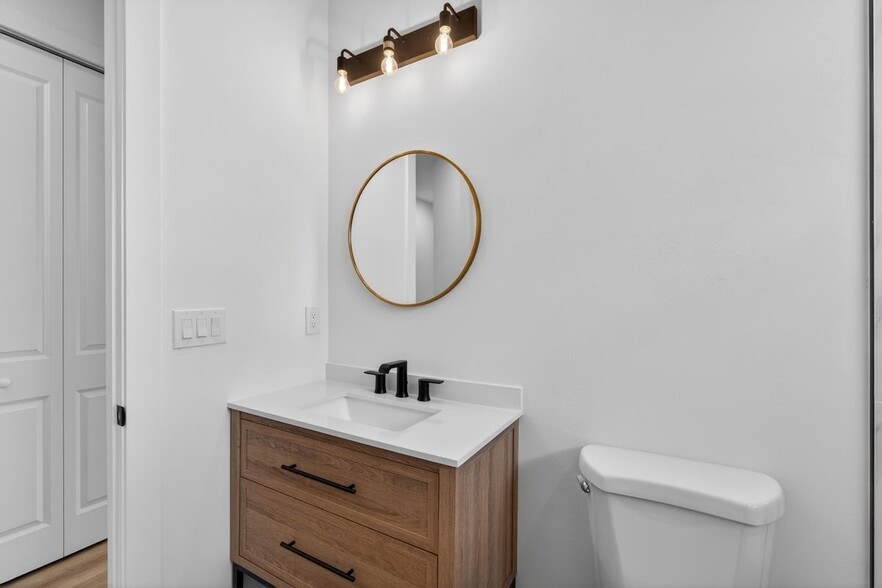 Building Photo - 14115 Ingraham Blvd