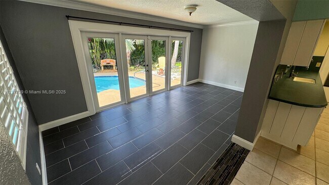 Building Photo - 3170 Buccaneer Rd
