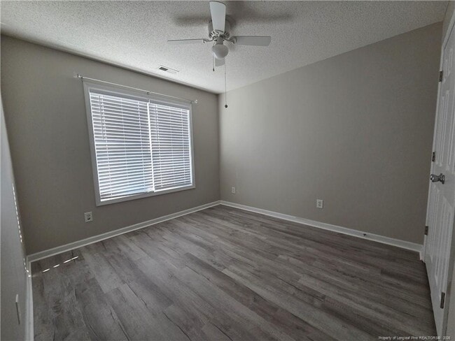 Building Photo - 220 Loxley Ln