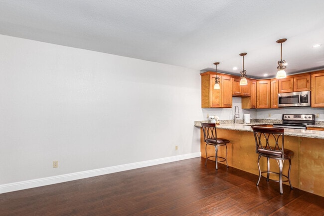 Building Photo - 5713 W Gelding Dr