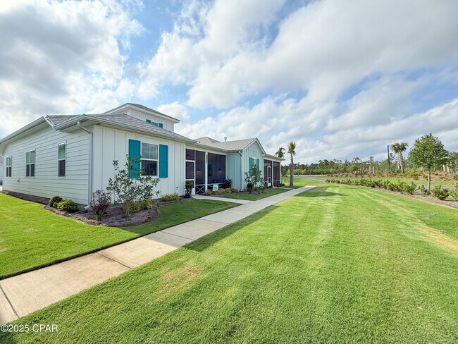 Building Photo - 8994 Parrot Pl