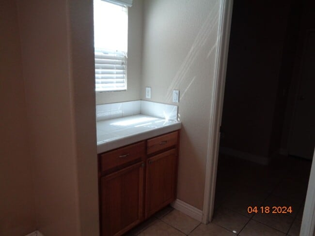 Building Photo - Large West Lancaster 2 Story Built in 2004 with 3638 sq. ft.