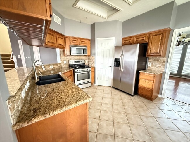 Building Photo - 14334 Fair Knoll Way