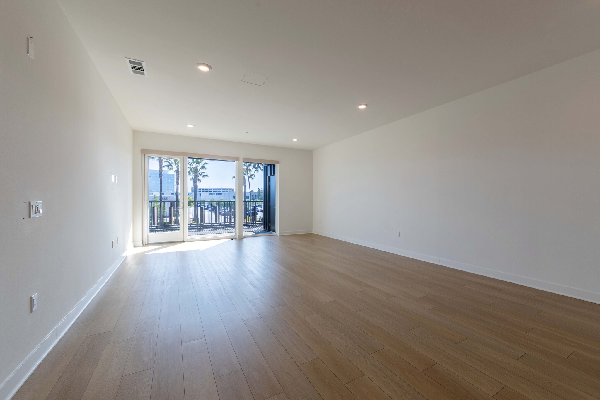 Building Photo - 2207 Rivington