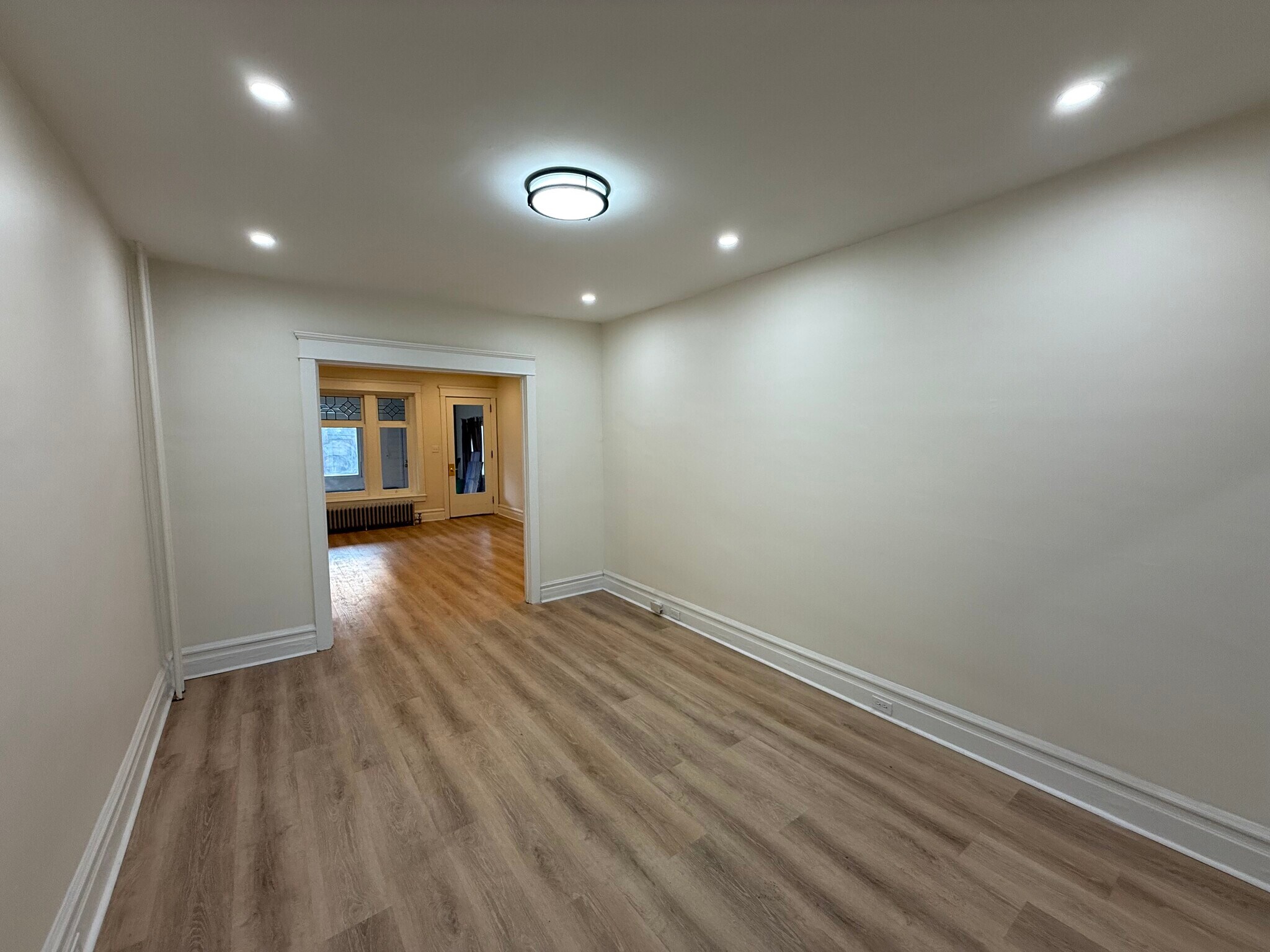 Building Photo - 133 S 15th St