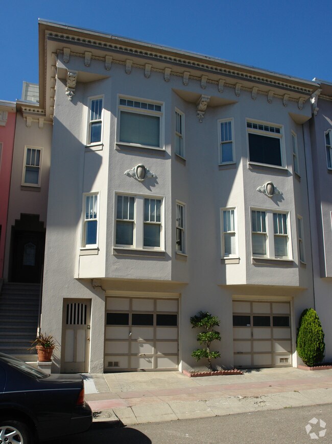 Building Photo - 29-29A 31 Hemway Terr.