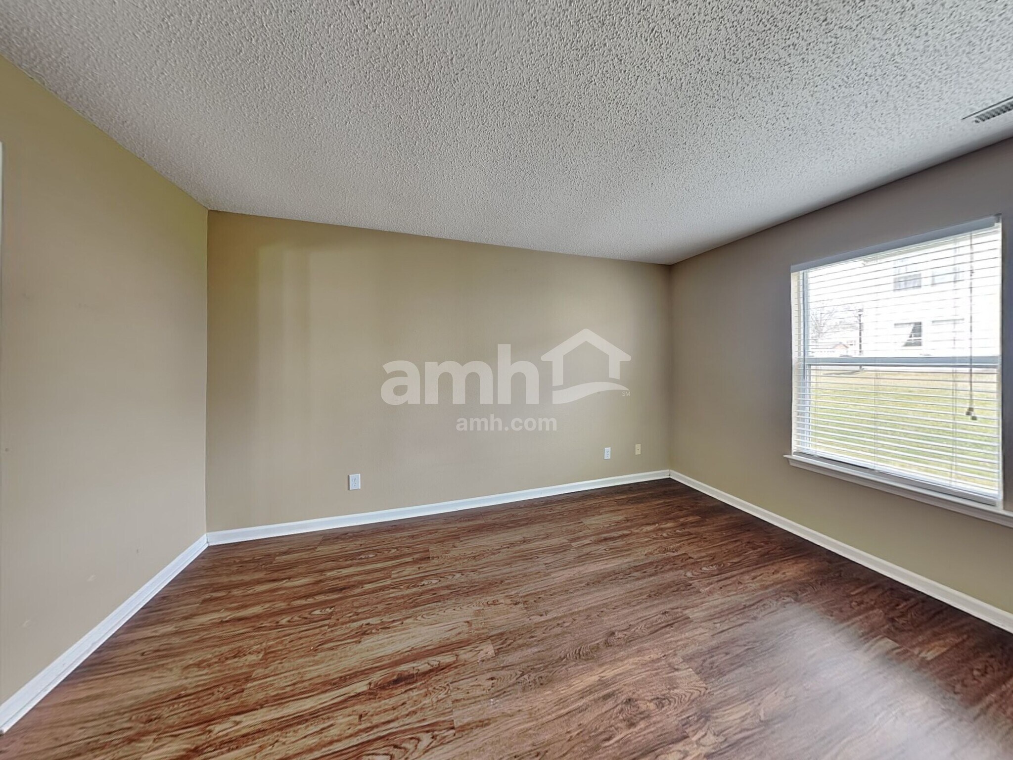 Building Photo - 19354 Tradewinds Dr