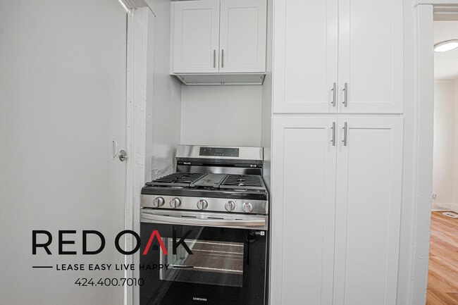 Building Photo - 4730 St Charles Pl