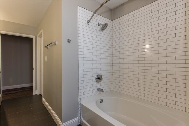 Building Photo - 909 Texas St