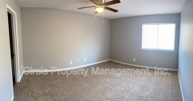 Building Photo - 2021 Highridge Dr SW