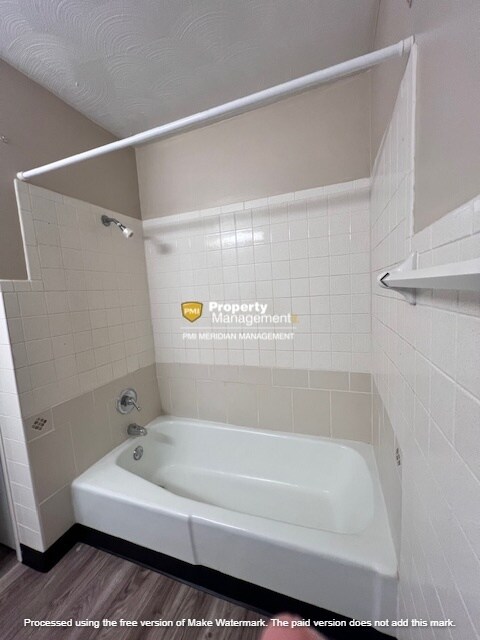 Building Photo - Country Club Estates