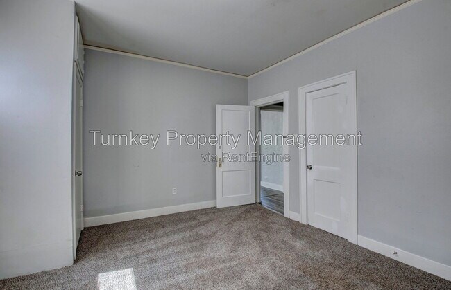 Building Photo - 1508 Sycamore St
