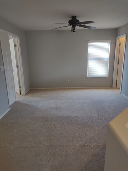 Building Photo - 7166 Clear Range Ave