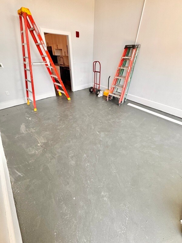 Building Photo - 101 S Main St