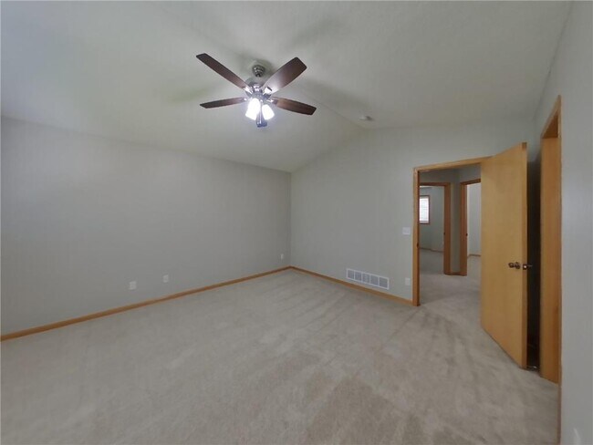 Building Photo - 10420 Karston Ave NE