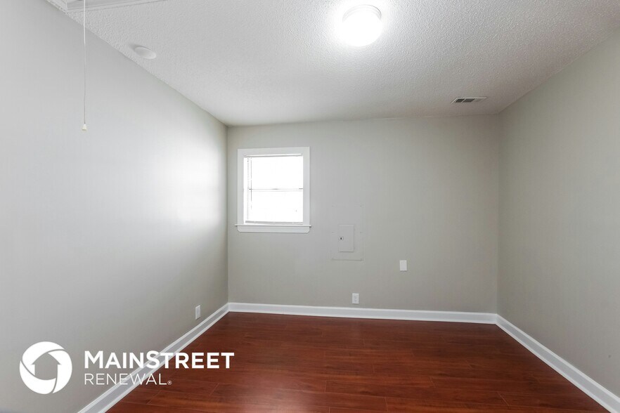 Building Photo - 13841 Poppleton Ct