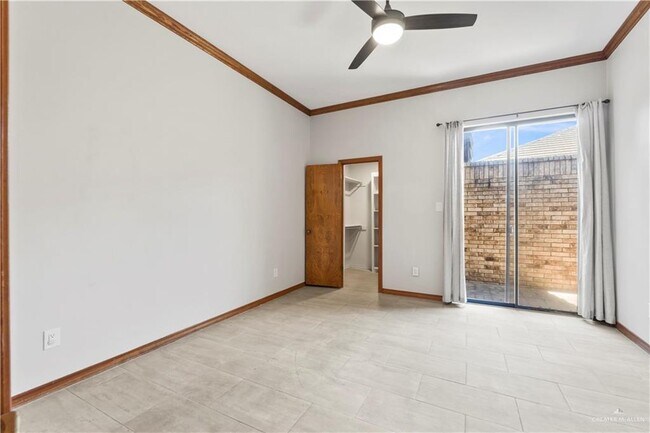 Building Photo - 29 Rio Grande Dr