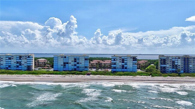 Building Photo - 7410 S Ocean Dr