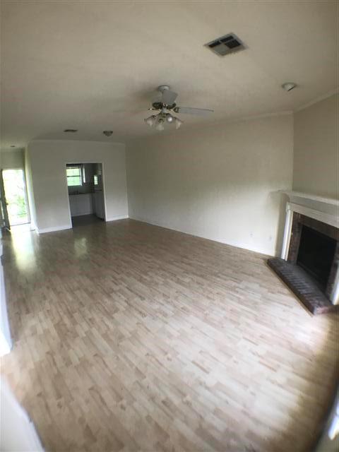 Building Photo - 2100 San Gabriel St