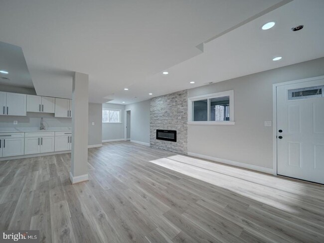 Building Photo - 4432 Indigo Ln