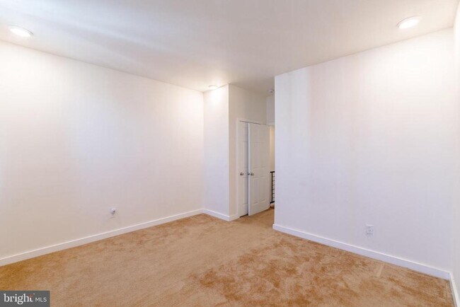 Building Photo - 1829 N 27th St