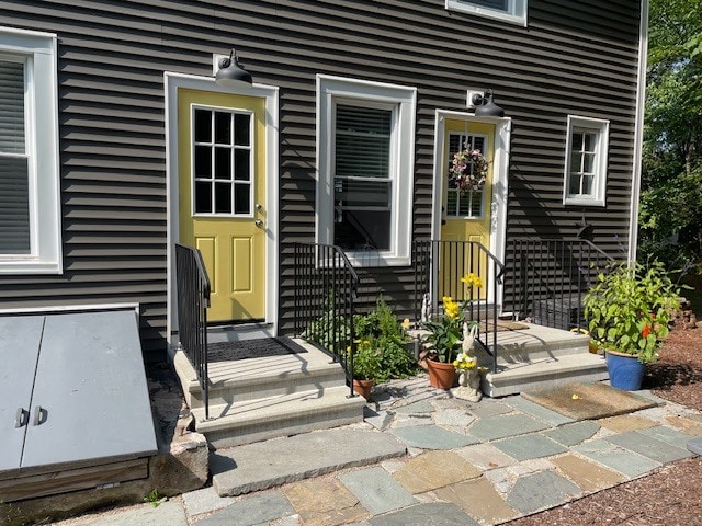 Rear entrance - 462 N Main St