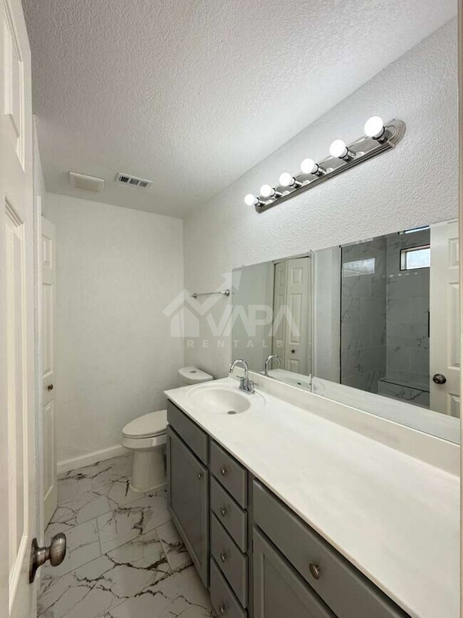 Building Photo - 4915 Brazoswood