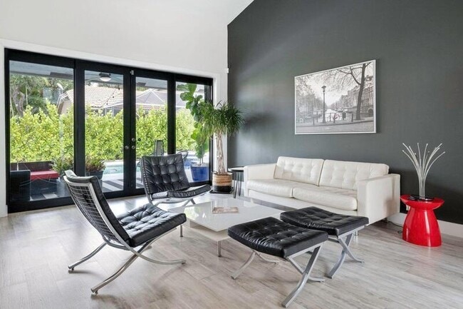 Building Photo - 10982 Ravel Ct