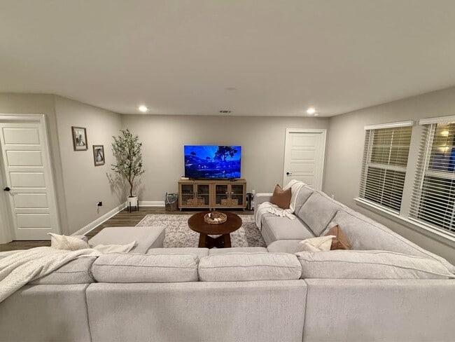 Building Photo - 14439 Quail Rdg Dr