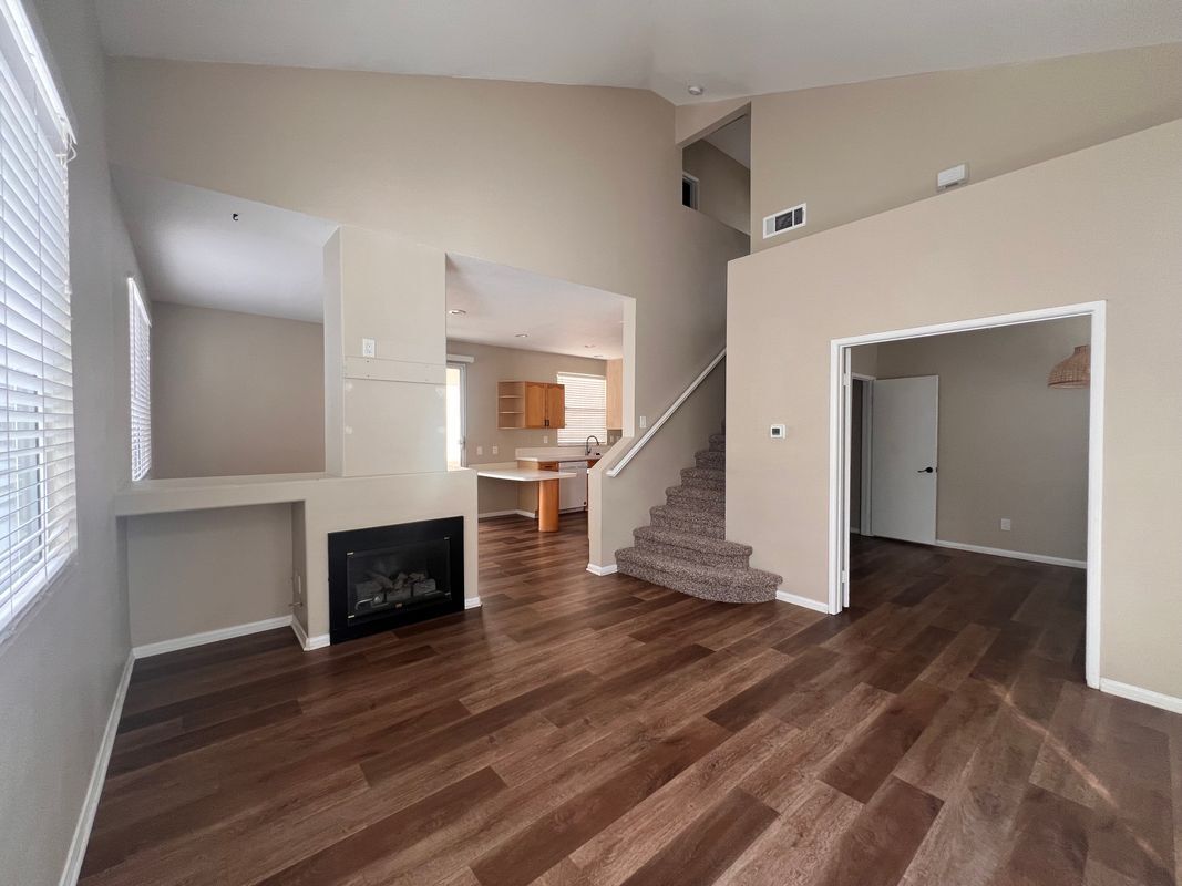 Building Photo - 27934 Crown Ct Cir