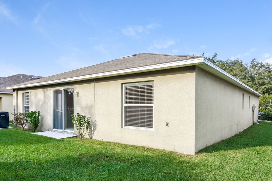 Building Photo - 4013 Constantine Loop