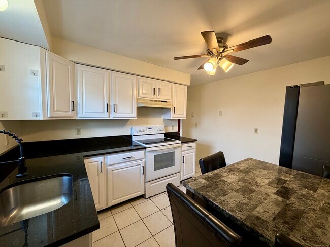 Building Photo - 21 Weybosset St