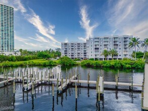 Building Photo - 2885 Palm Beach Blvd