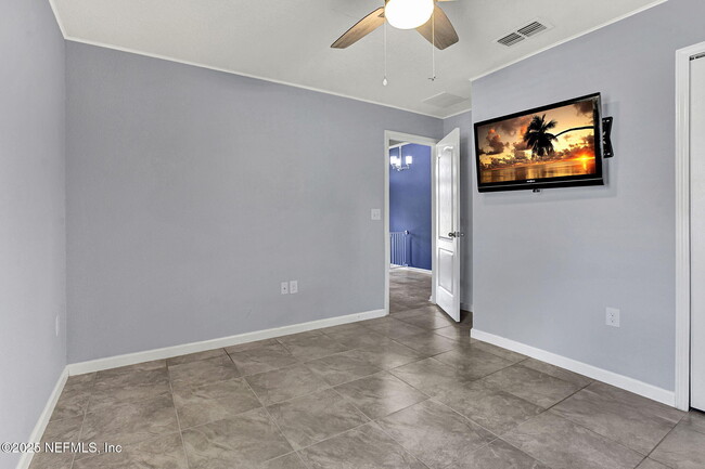 Building Photo - 7070 Sandle Dr