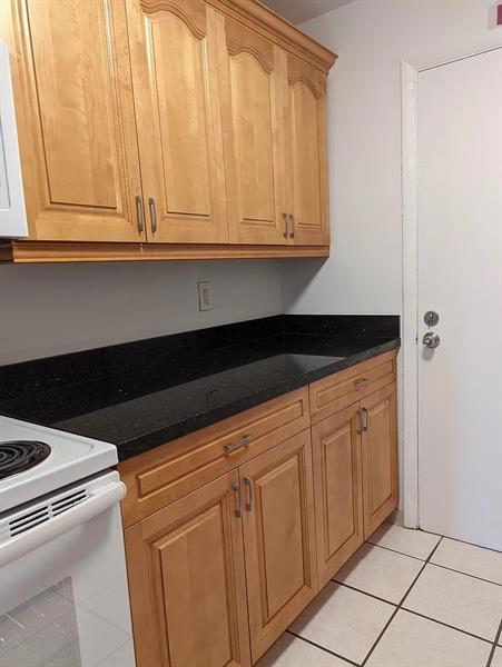 Building Photo - 6051 SW 41st St