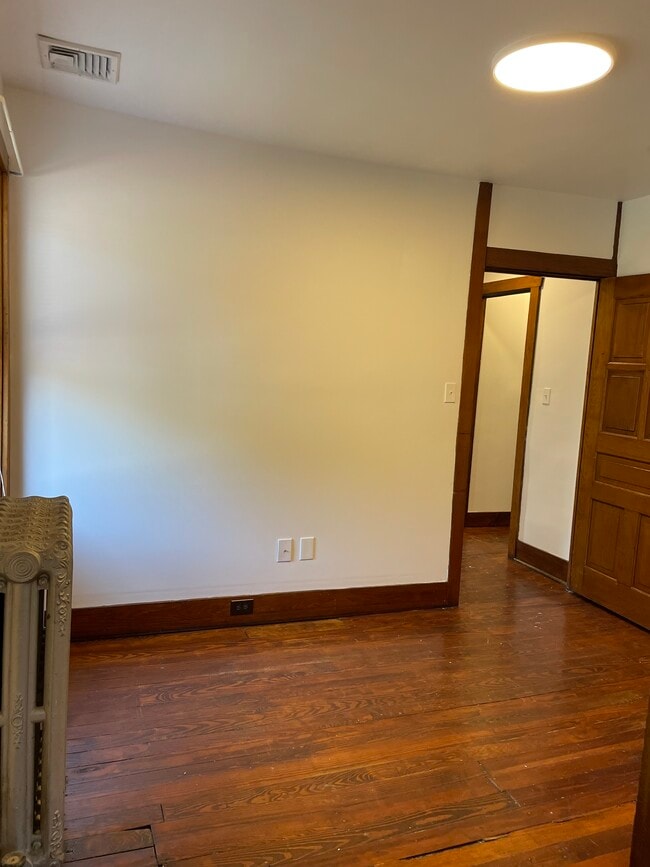 Bedroom #2 (2nd Floor) w/ Closet - 1380 Diamond Station Rd