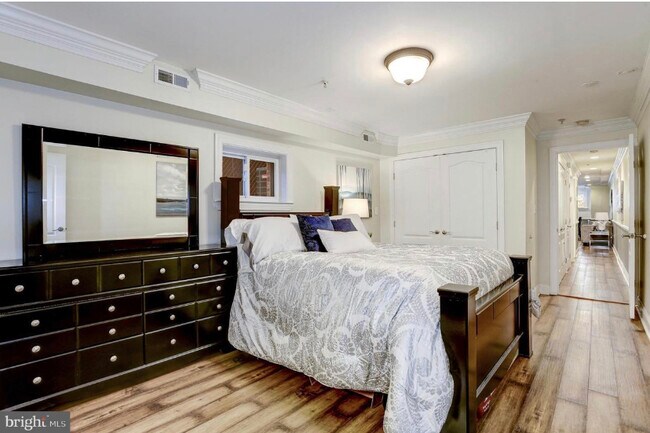 Master Bedroom - 1430 Newton St NW