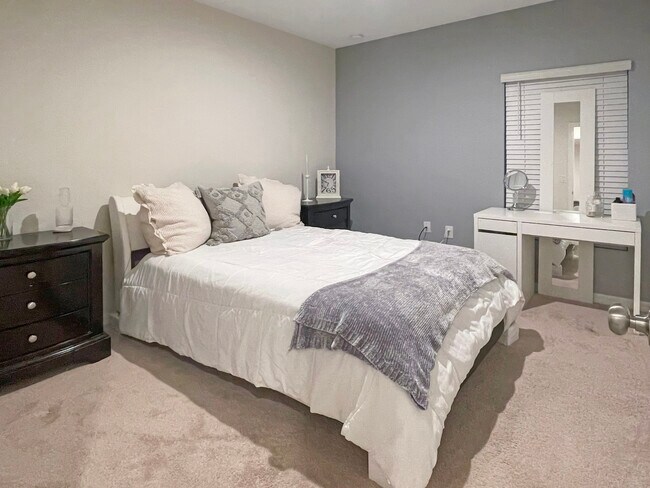 Building Photo - 307 Millstone Ct