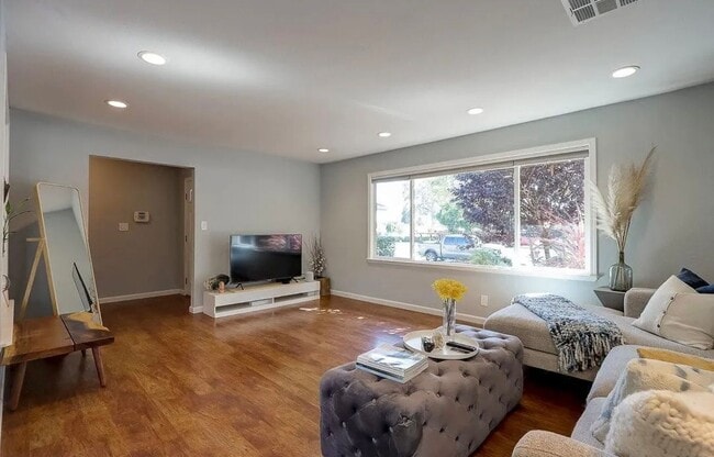 Building Photo - SAN JOSE- Beautifully maintained home with a spacious backyard.