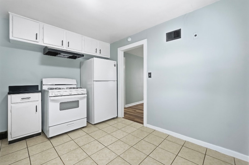 Building Photo - 3405 Lillie St