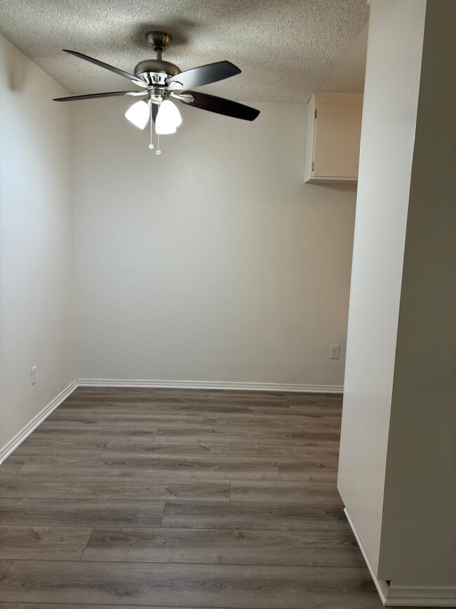 Building Photo - 5326 Lorna St