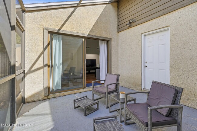 Building Photo - 3419 Islander Way