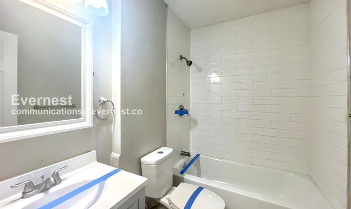 Building Photo - 11330 E 24th St S