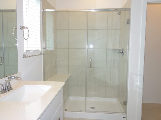 Building Photo - 620 Sand Dollar Dr